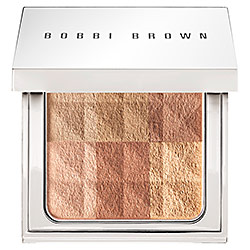 Brightening Finishing Powder de Bobbi Brown